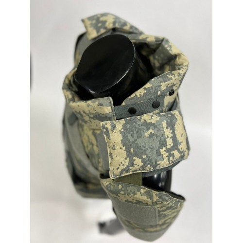 Военный бронежилет пиксельный с плитами в Ельце